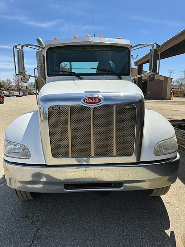2018 Peterbilt Mechanic's Crane Truck, front