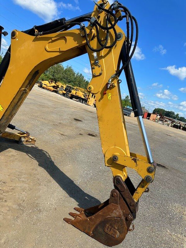 2008 CAT 430E backhoe open cab with quick coupler, 54432 hours backhoe bucket