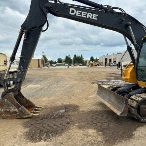 Komatsu WA270 Wheel Loader bucket