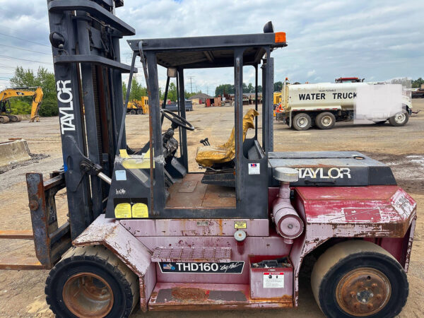 TAYLOR THD 160 Big Red fork truck left side for sale