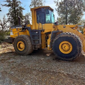 Komatsu WA500 Wheel Loader for sale, cabin