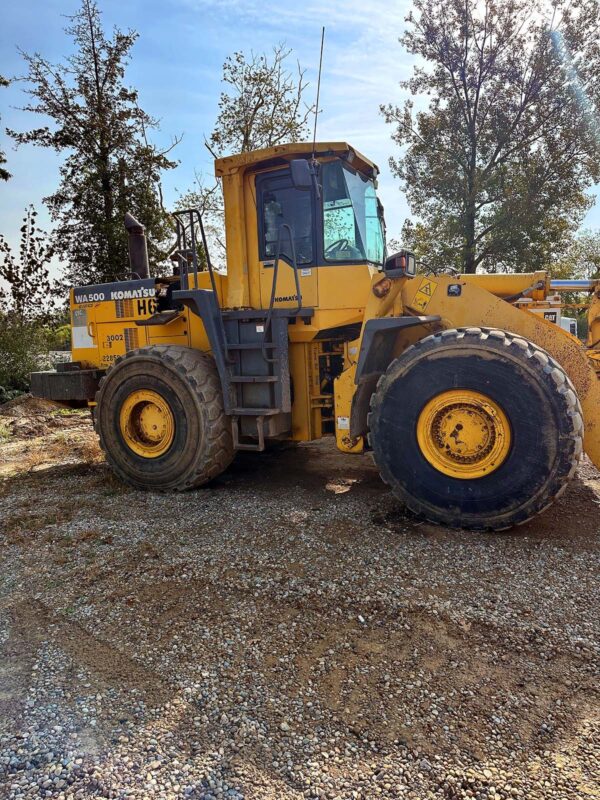 Komatsu WA500 Wheel Loader for sale, cabin