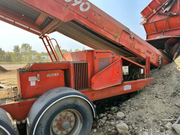 Terex Finlay 390 topsoil screener for sale, conveyors