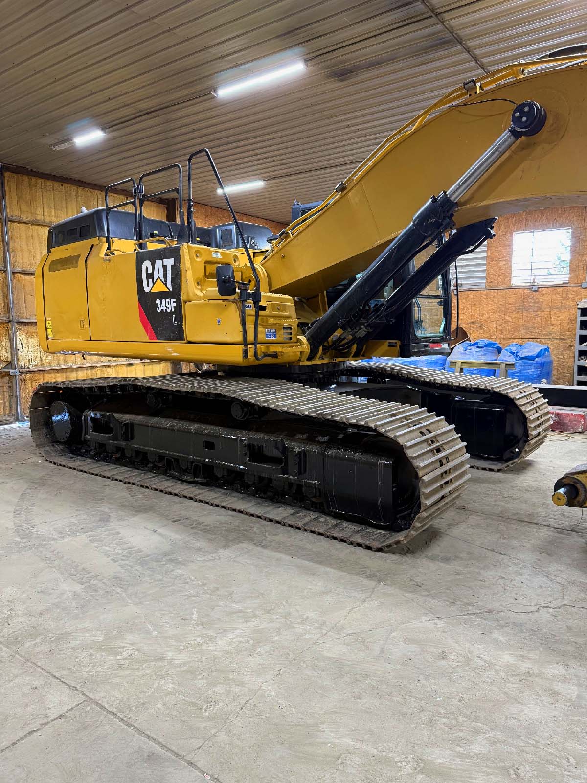 Caterpillar 349FL Excavator For Sale, Undercarriage Track Frames, Hydraulics