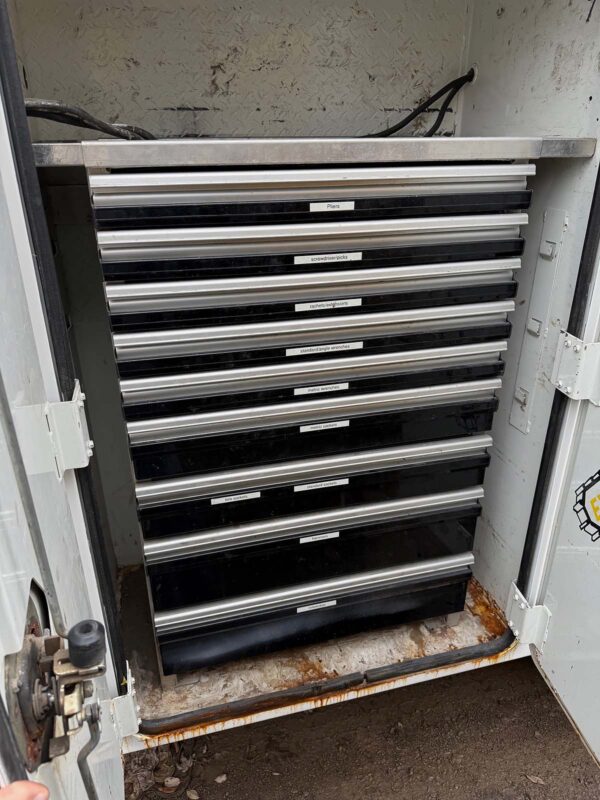 Peterbilt Mechanics Crane Truck tool box drawers