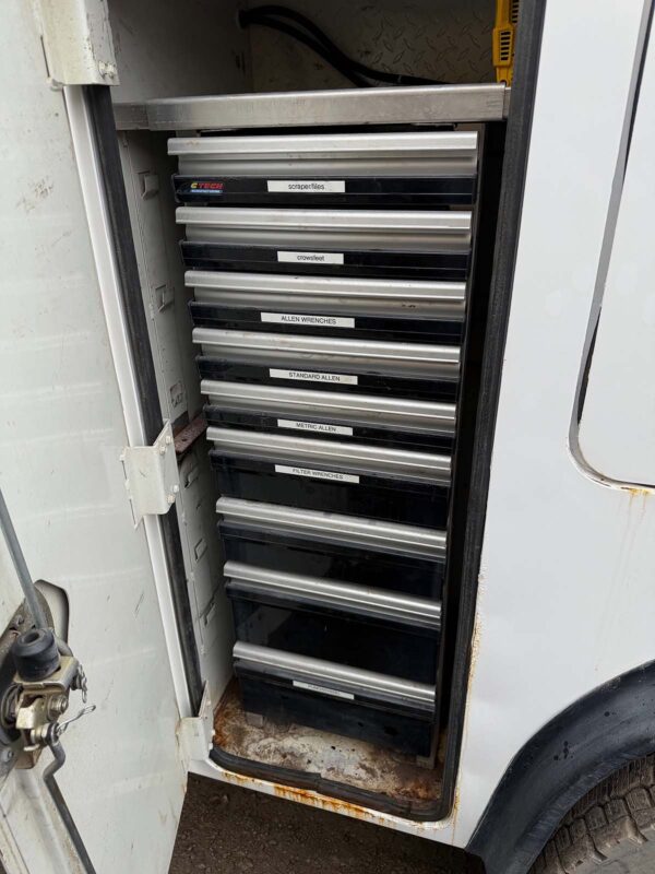 Peterbilt Mechanics Crane Truck toolbox