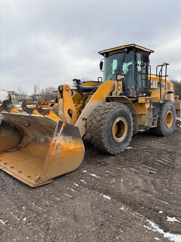 CAT 950K Wheel Loader For Sale, tires in great shape