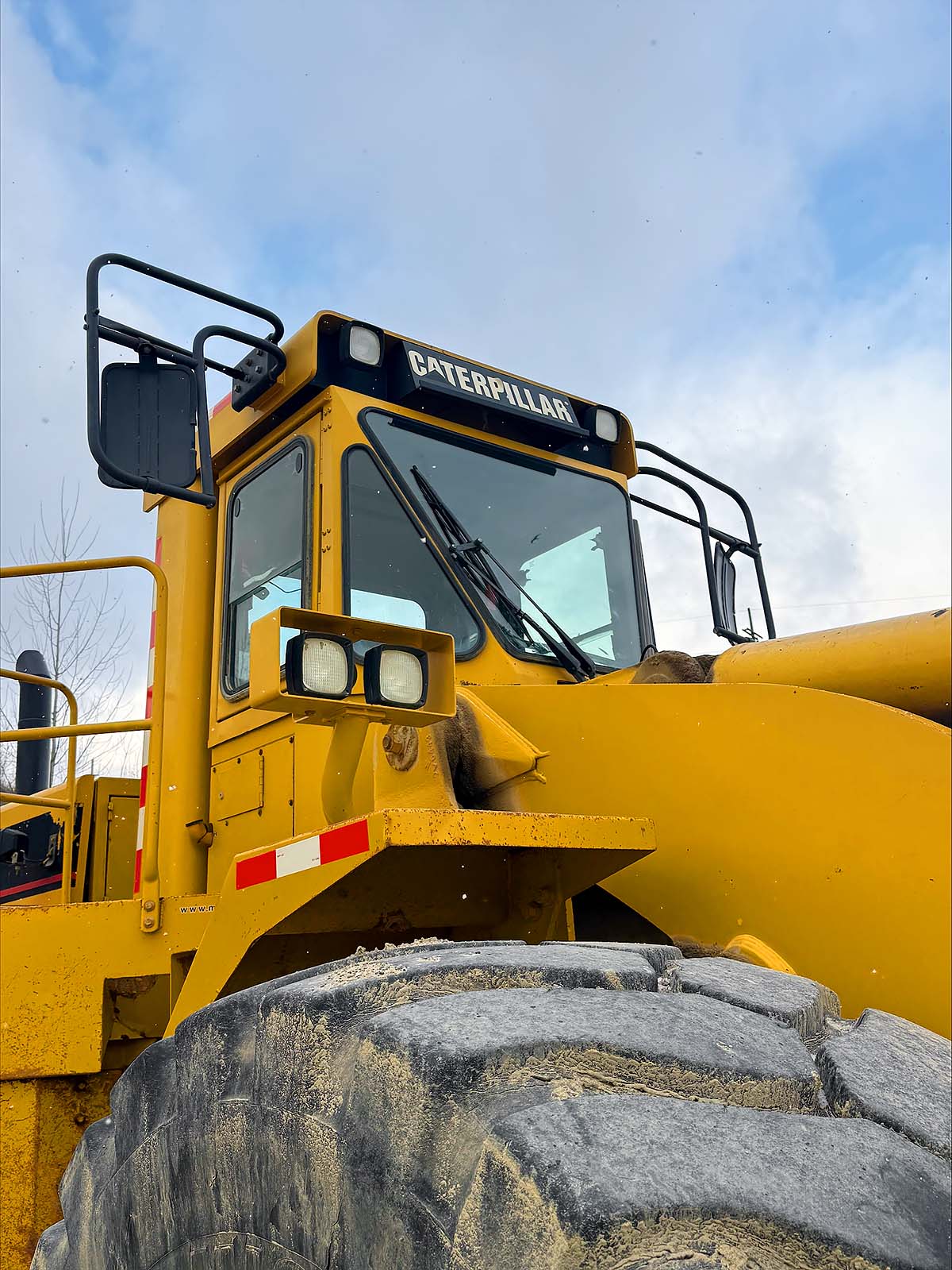 CAT 988F Series II Wheel Loader For Sale, cab