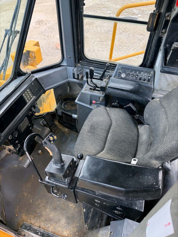 CAT 988F Series II Wheel Loader For Sale, enclosed cab interiror