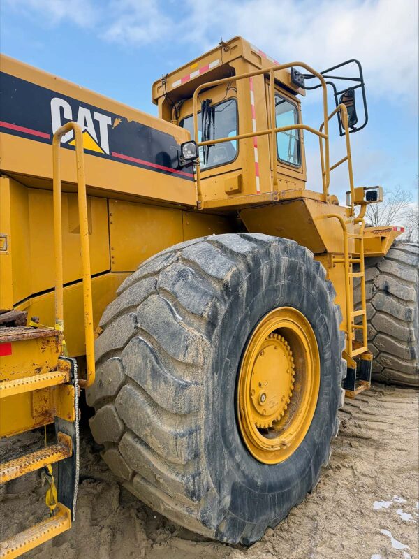 CAT 988F Series II Wheel Loader For Sale, tires in great shape