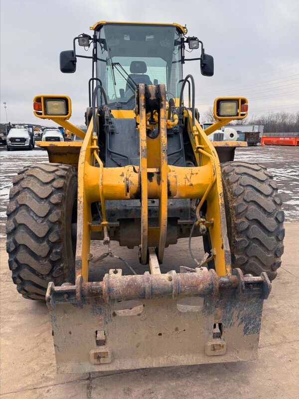 Komatsu WA320 6 Wheel Loader For Sale, coupler