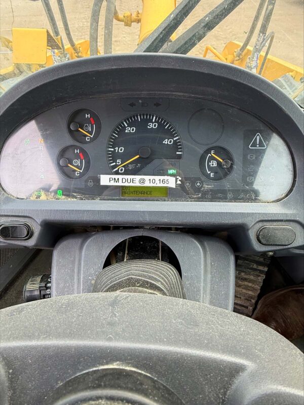 Komatsu WA320 6 Wheel Loader For Sale, dashboard