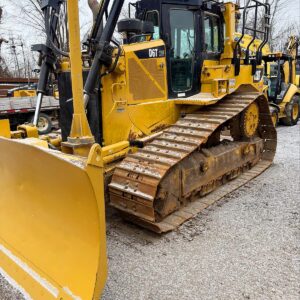 CAT D6T XW Dozer For Sale, blade, lift cylinders, tracks and cab